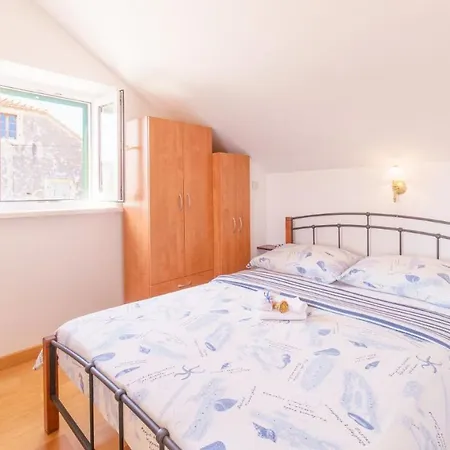 House Srdjan
