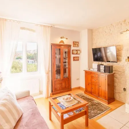 House Srdjan * Sumartin